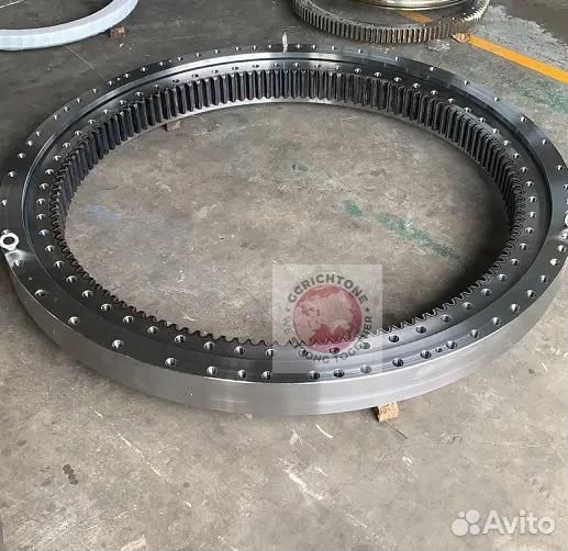 Поворотный круг опу Komatsu PC1250 21N-25-31102 21