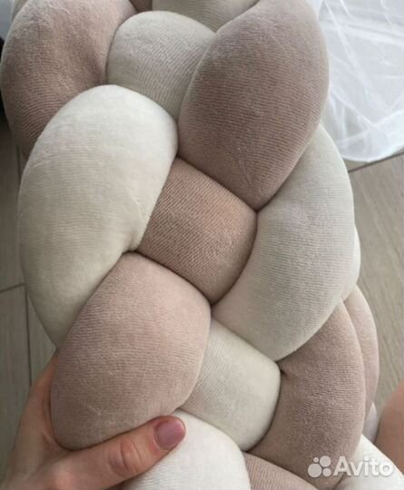 Бортик косичка в кроватку