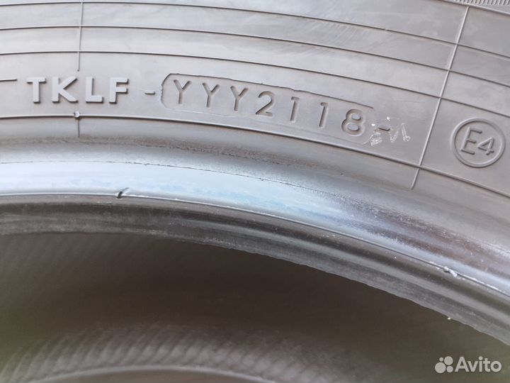 Yokohama BluEarth AE50 215/65 R17 99V