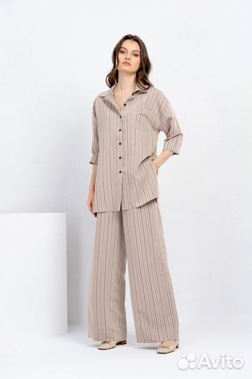 Брючный костюм женский новый 44,48,50