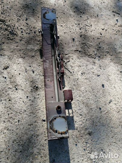 Усилитель бампера передний Nissan Note E12 HR12DDR