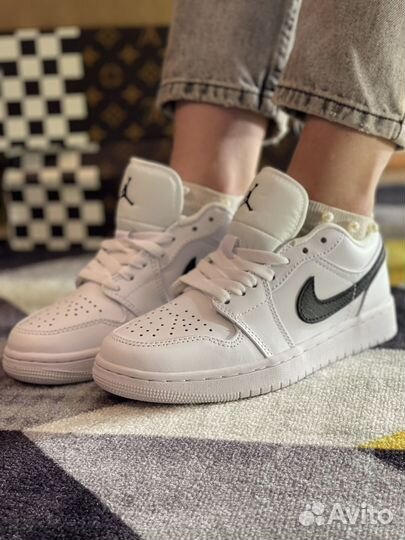 Кроссовки Nike Air jordan 1 low