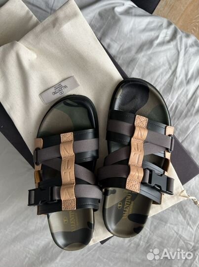 Сандалии Valentino