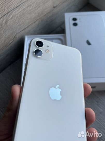 iPhone 11, 128 ГБ