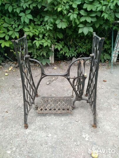 Станина от швейной машины