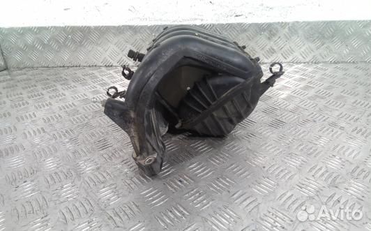 Впускной коллектор бензиновый toyota auris E150 (N