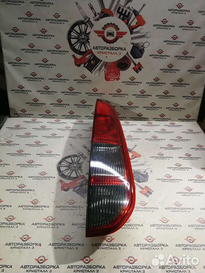 Задний правый фонарь ford focus 2 универсал
