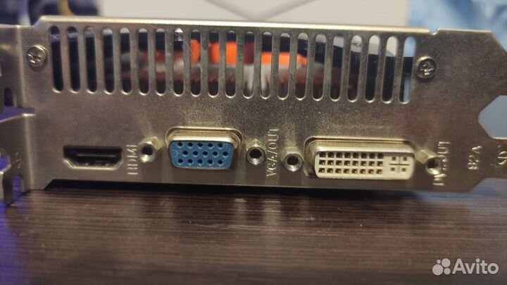 Видеокарта GTX 550 Ti