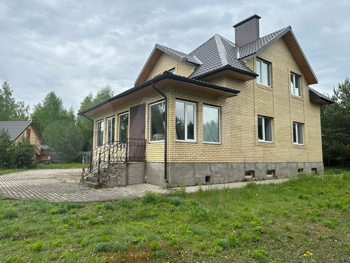 Коттедж 226 м² на участке 22 сот.