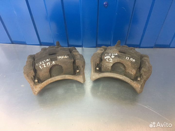 Суппорт передний правый левый Форд Фиеста Mk6 Mk 6