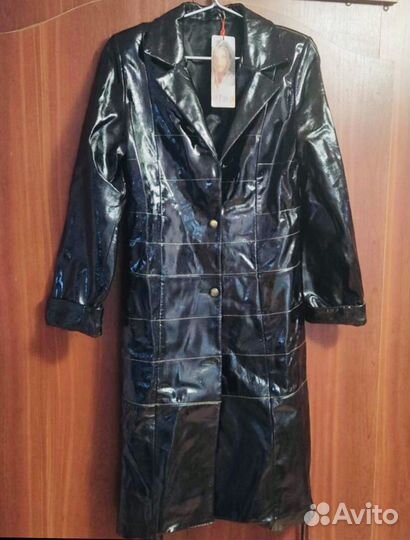 Кожаный лакированный плащ / тренч. Винтаж