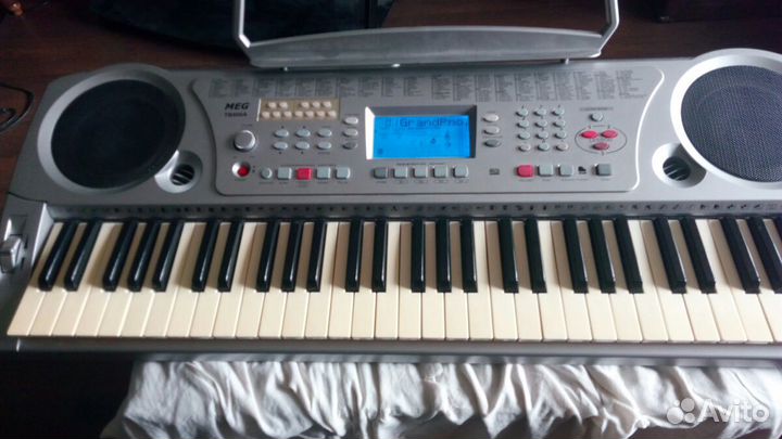 Синтезатор MEG тв800А