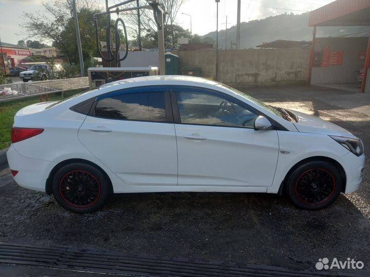 Hyundai Solaris 1.4 МТ, 2015, 223 000 км