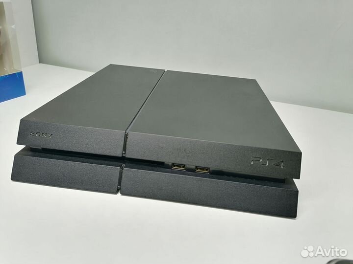 PS4 3rev +2джоя, классные игры