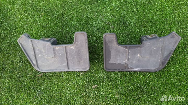 Брызговики пара задние Toyota Estima GSR50 2GR-FE