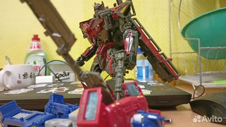 Transformers Optimus and Sentinel Prime
