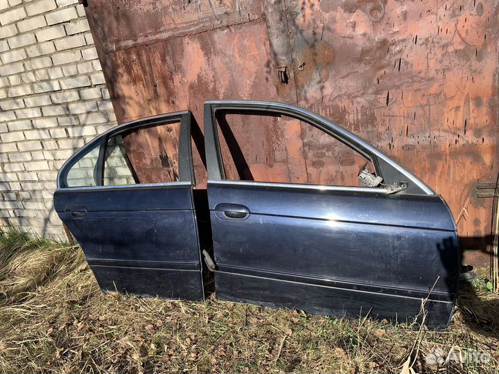 Двери е39 2000г