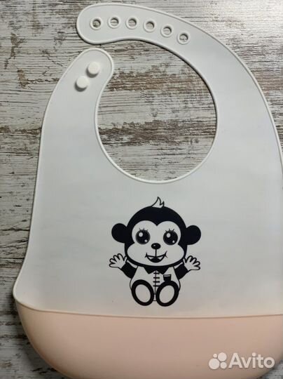 Силиконовый нагрудник