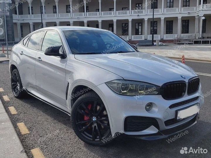 Решетки радиатора BMW X6 F16 стиль M черный глянец