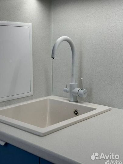 Синяя кухня в наличии