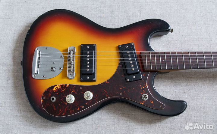 Guyatone LG127T Mosrite Univox, Japan, 1970е