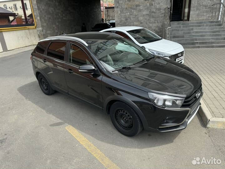 LADA Vesta Cross 1.8 МТ, 2018, 175 000 км