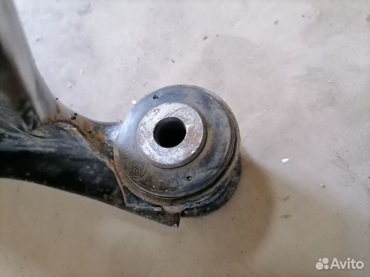 Рычаг передний левый для VW Golf VI 2009-2013