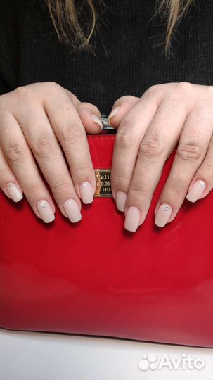 Маникюр и педикюр