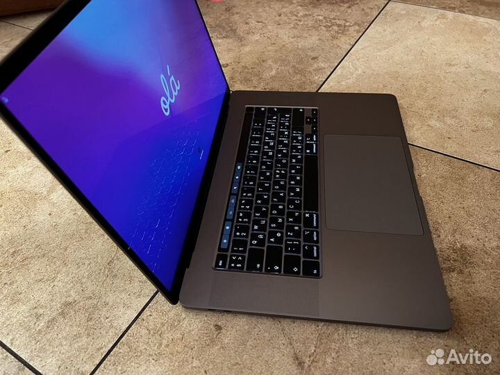 Apple MacBook Pro 16 2020 1 тб i9 ростест