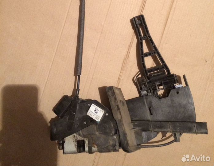 Замок передней правой двери Форд Фокус 3