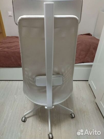 Компьютерное кресло IKEA эрвфьеллет