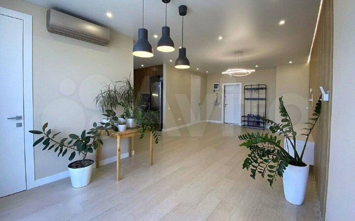 2-к. квартира, 73 м², 5/5 эт.