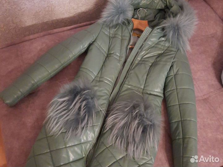 Пуховик женский