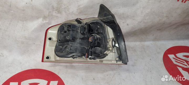 Фонарь задний правый Audi A4 B7 BWE 2006