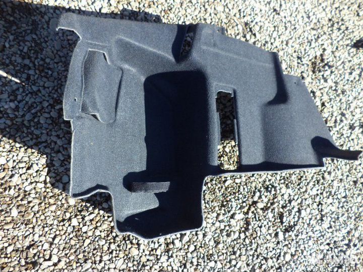 Обшивка багажника левая Mercedes-Benz C180 W203