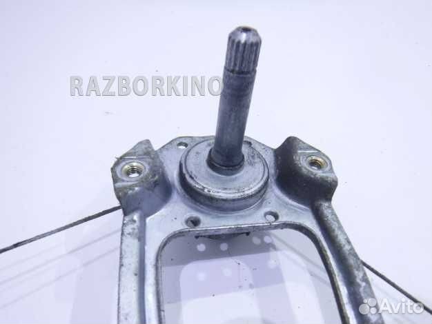 Стеклоподъемник механический задний левый