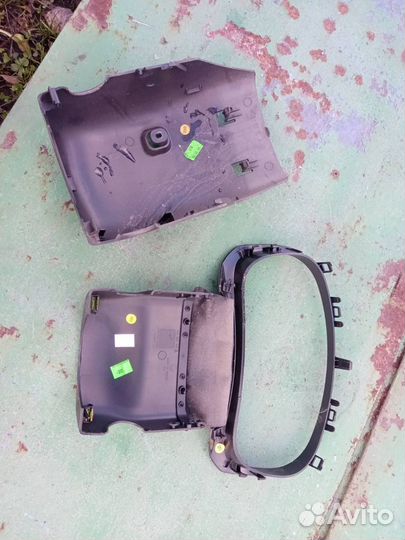 Кожух рулевой колонки Skoda Rapid 1