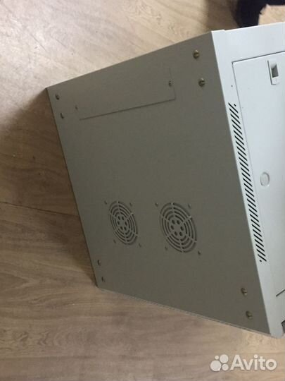 Шкаф TWT настенный Pro 18U 600x800 стеклянная двер