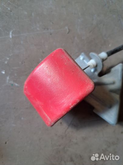 Трос ручка капота Volvo S40