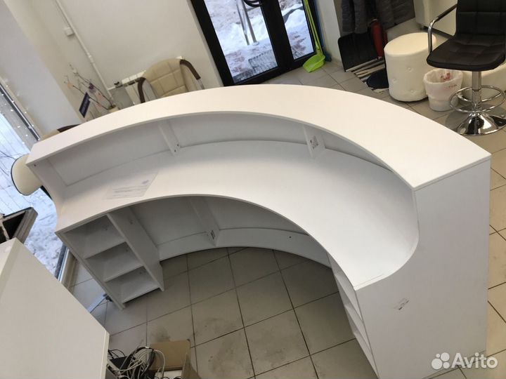 Ресепшен. Стойка Администратора. Новая. Двухуровне