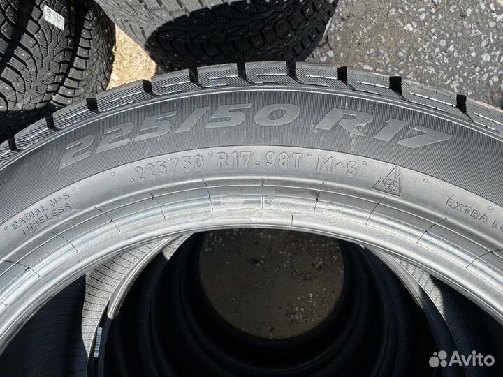 Pirelli Formula Ice FR 225/50 R17 98T