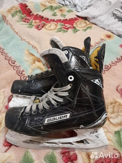 Хоккейные коньки bauer