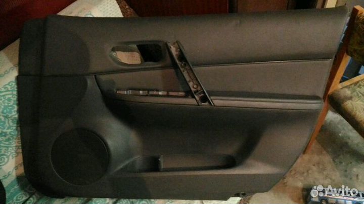Обшивки дверей мазда 6 2005-2007