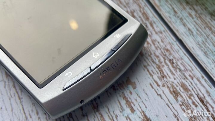 Sony Ericsson Xperia neo V, 1 ГБ