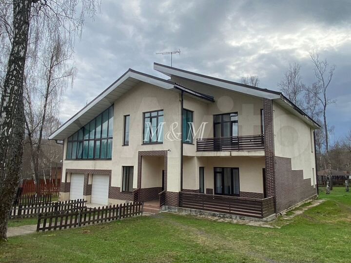 Коттедж 470 м² на участке 45 сот.