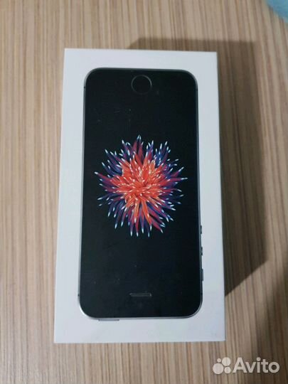Коробка iPhone SE