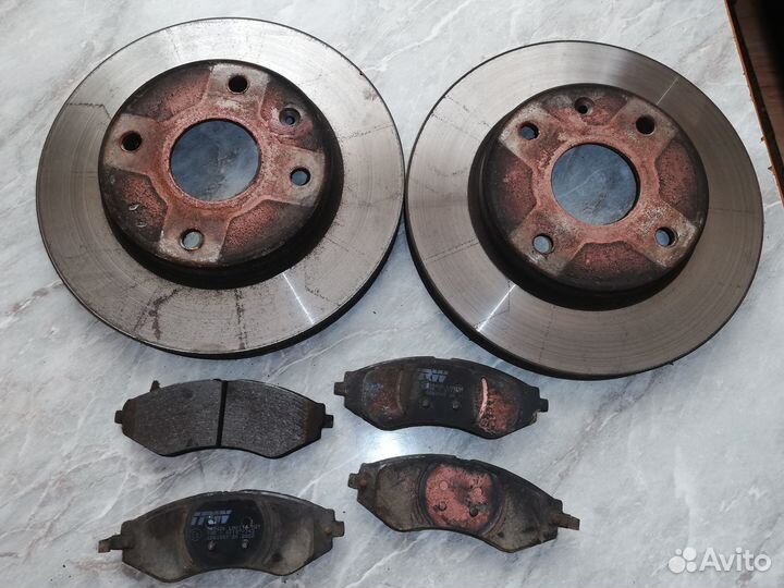 Тормозные диски chevrolet lacetti TRW + колодки