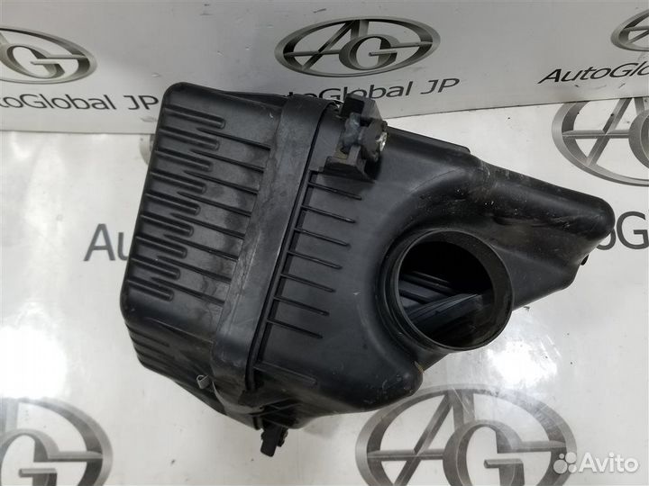 Корпус воздушного фильтра Suzuki Escudo TDA4W J24B