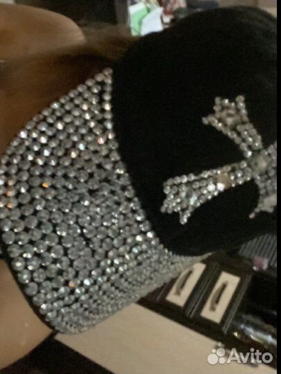 Кепка со стразами