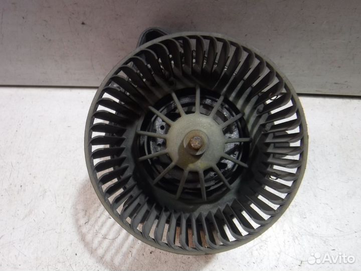 Моторчик отопителя Peugeot Expert I